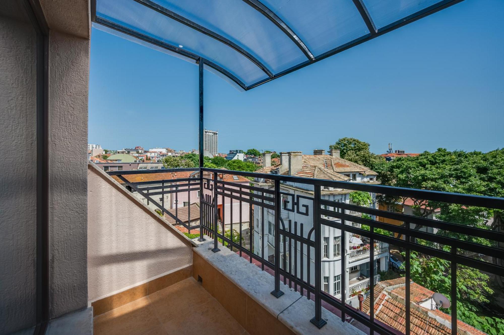 Prestige Central Apartments ヴァルナ エクステリア 写真