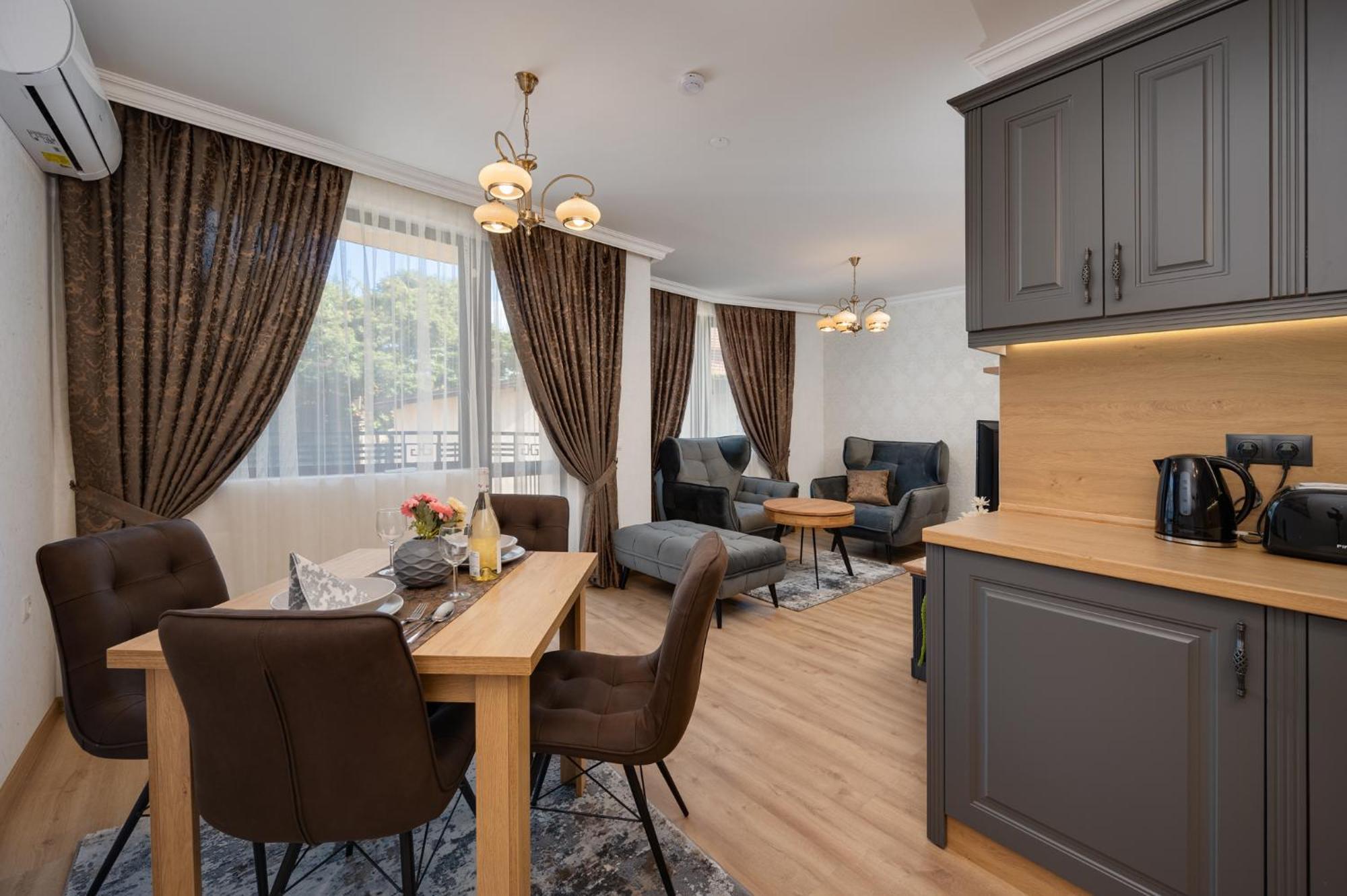Prestige Central Apartments ヴァルナ エクステリア 写真